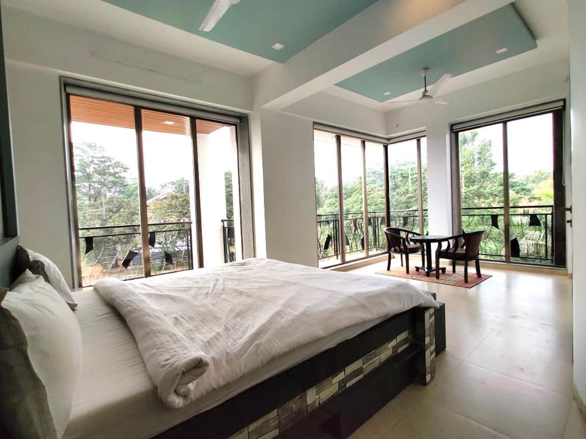 Karma - By Pine Villas Lonavala Dış mekan fotoğraf